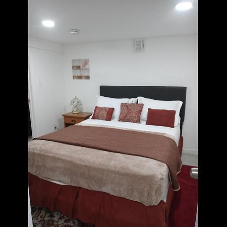 "Cozy Basement Retreat Just 40 Minutes To Nyc!" Appartement Irvington Buitenkant foto