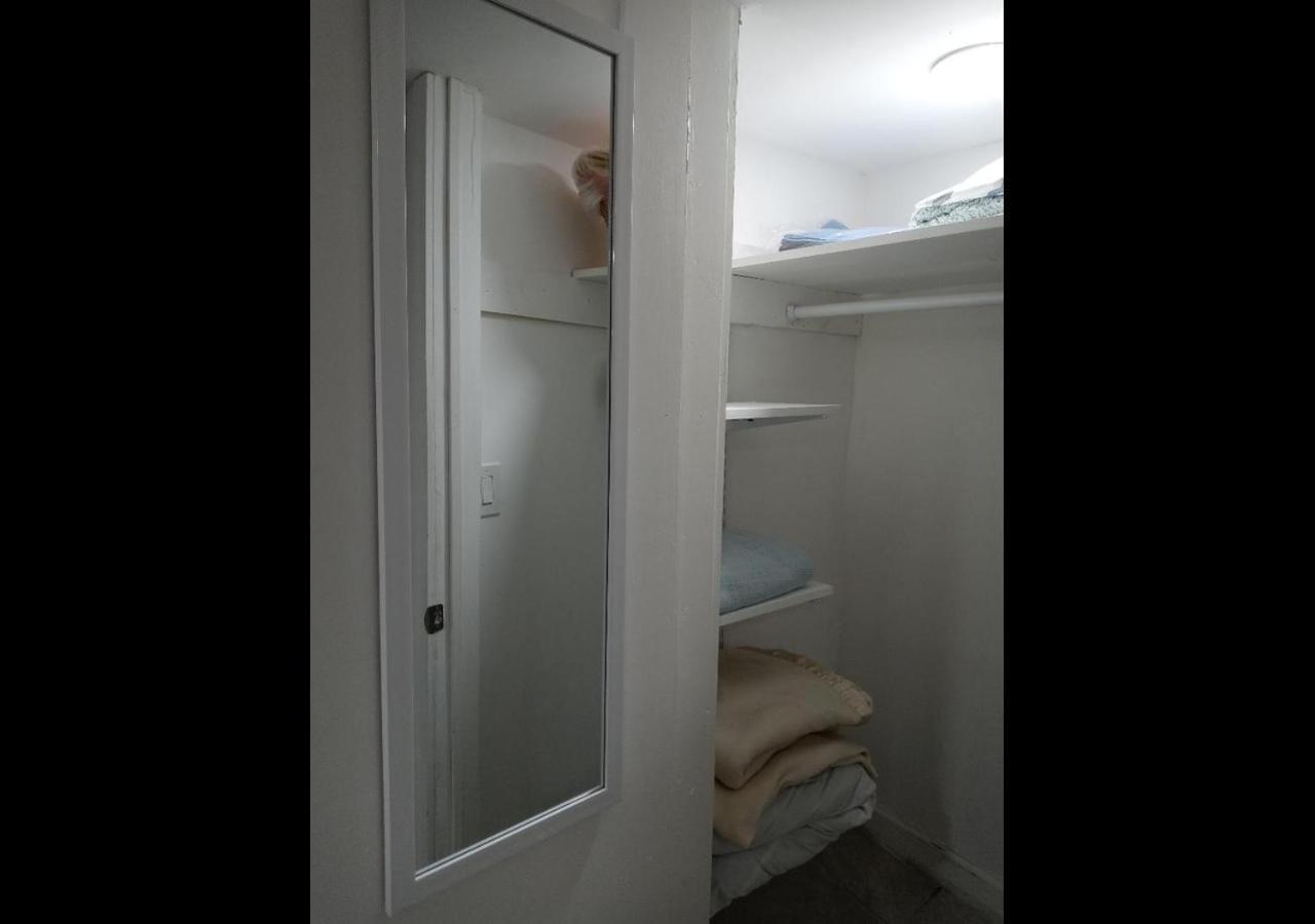 "Cozy Basement Retreat Just 40 Minutes To Nyc!" Appartement Irvington Buitenkant foto