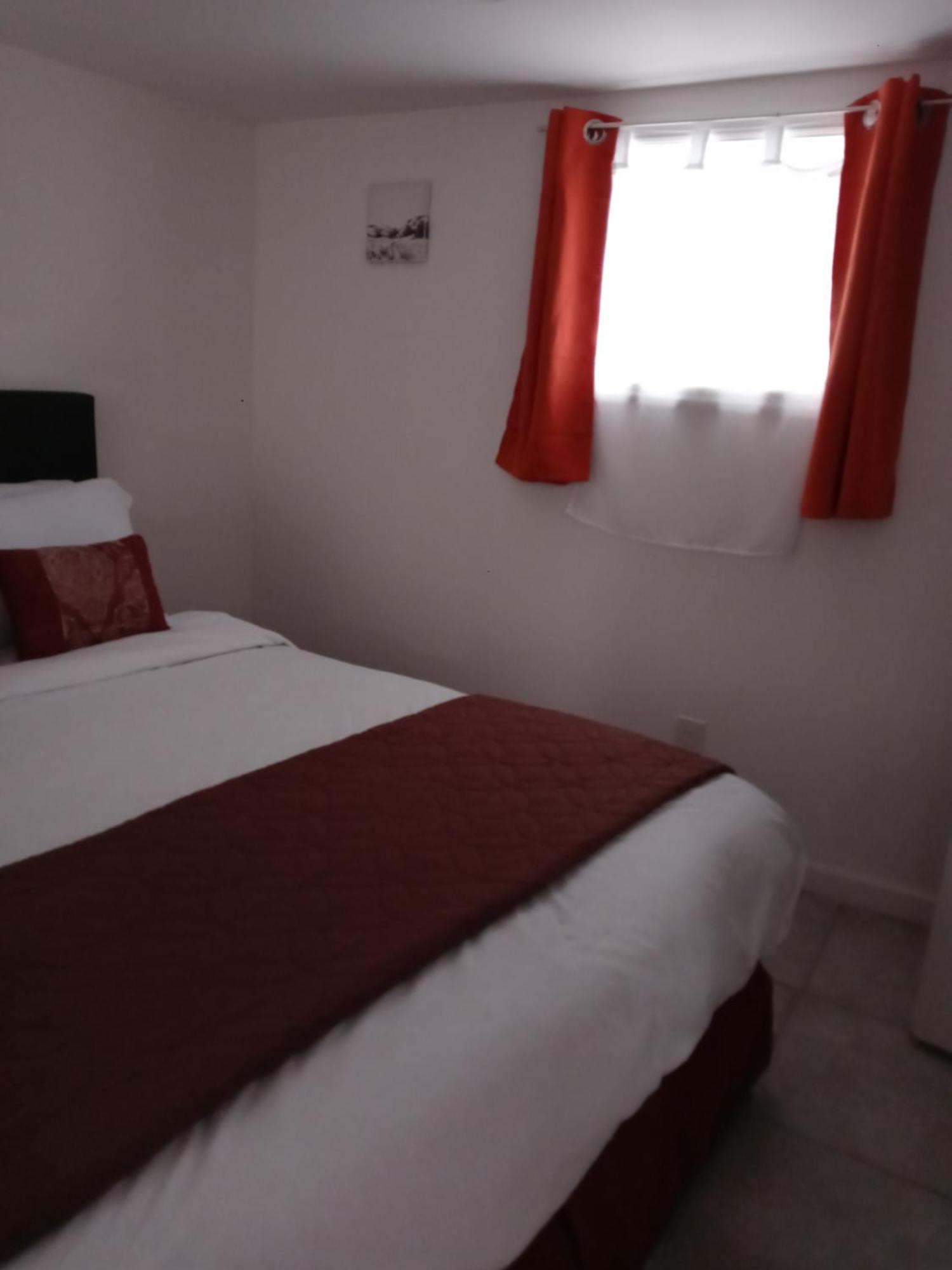 "Cozy Basement Retreat Just 40 Minutes To Nyc!" Appartement Irvington Buitenkant foto