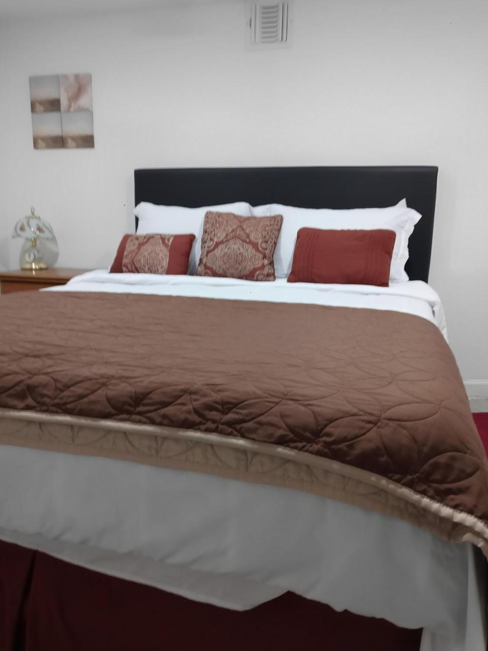 "Cozy Basement Retreat Just 40 Minutes To Nyc!" Appartement Irvington Buitenkant foto